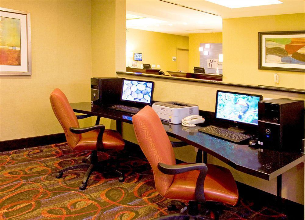 Holiday Inn Express Uvalde, An Ihg Hotel Einrichtungen foto